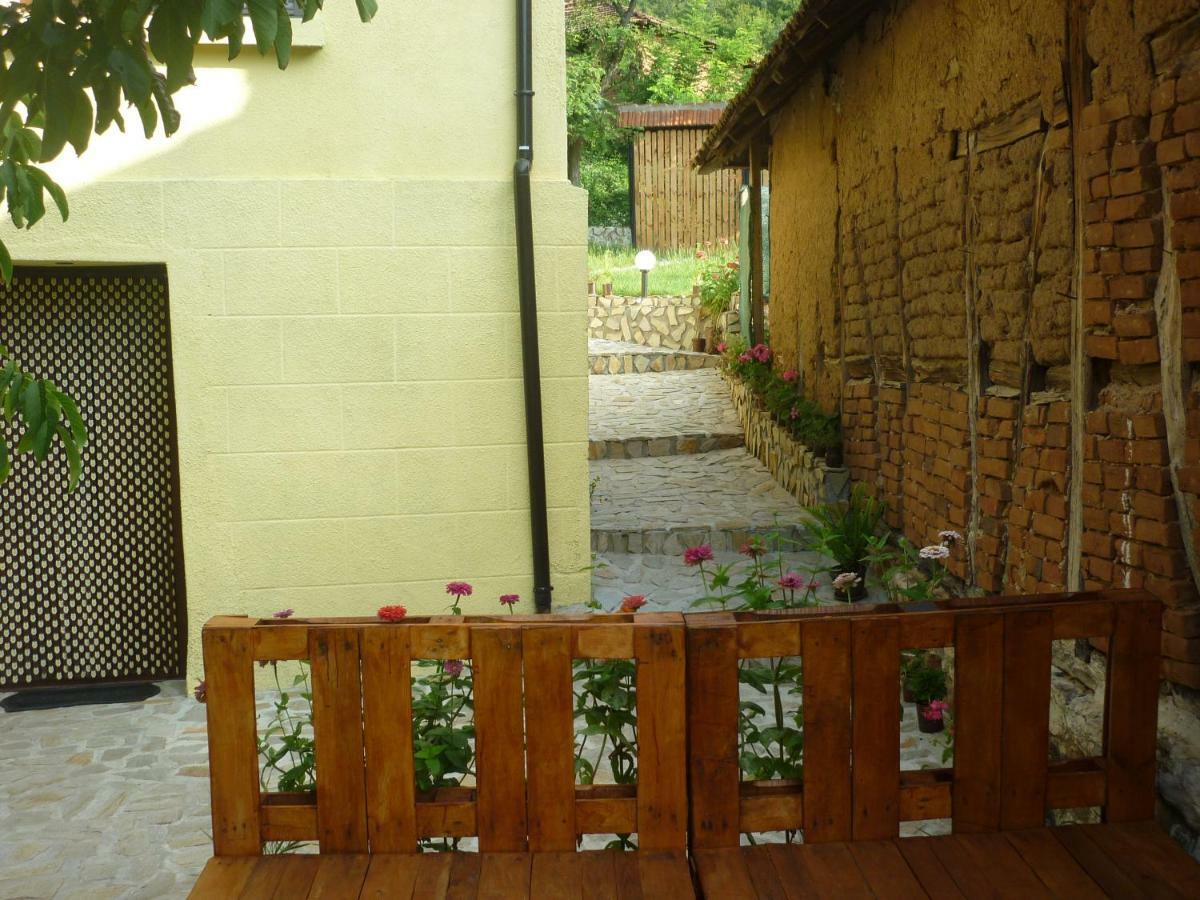 Guest House „Ivanovata House” Yanovets Экстерьер фото
